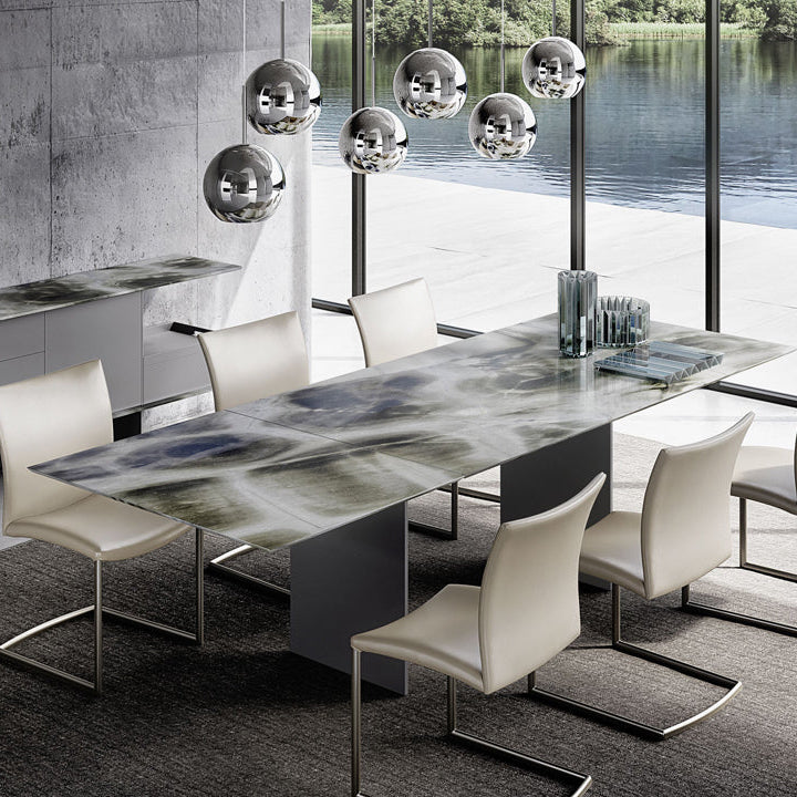 Atlas Expandable  Table