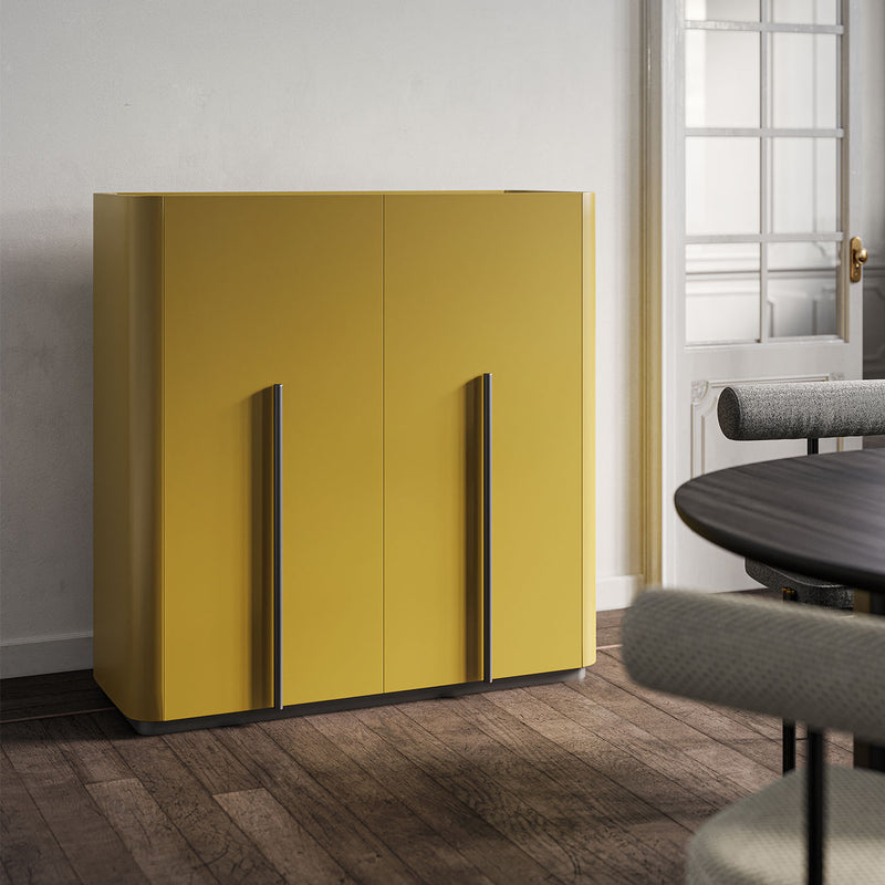 Caillou High Cupboard With Plinth