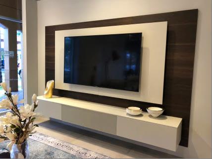 Lampo 320 TV Wall System