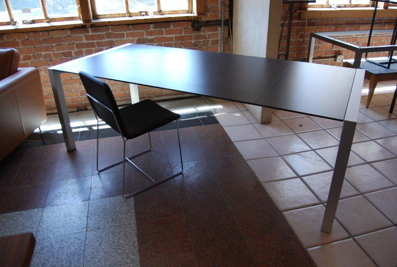 Sushi Dining Table - italydesign.com