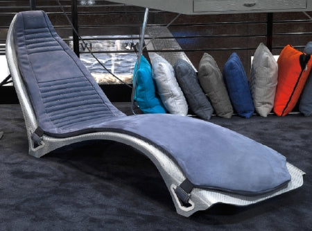 V007 chaise in grey leather