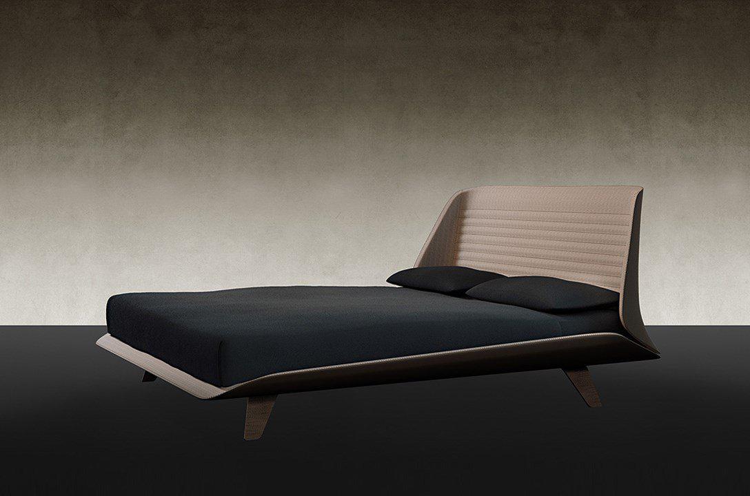 Segno Letto Leather bed designed by Pininfarina Home Collection for Reflex - italydesign.com
