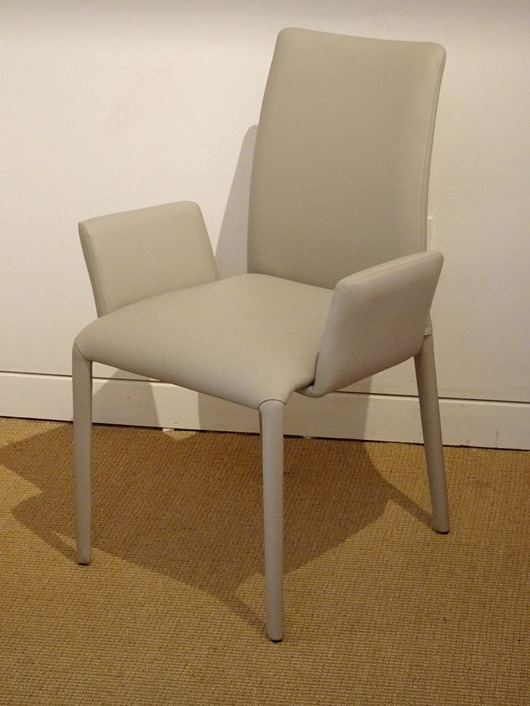 White leather Como Arm Chair | italydesign
