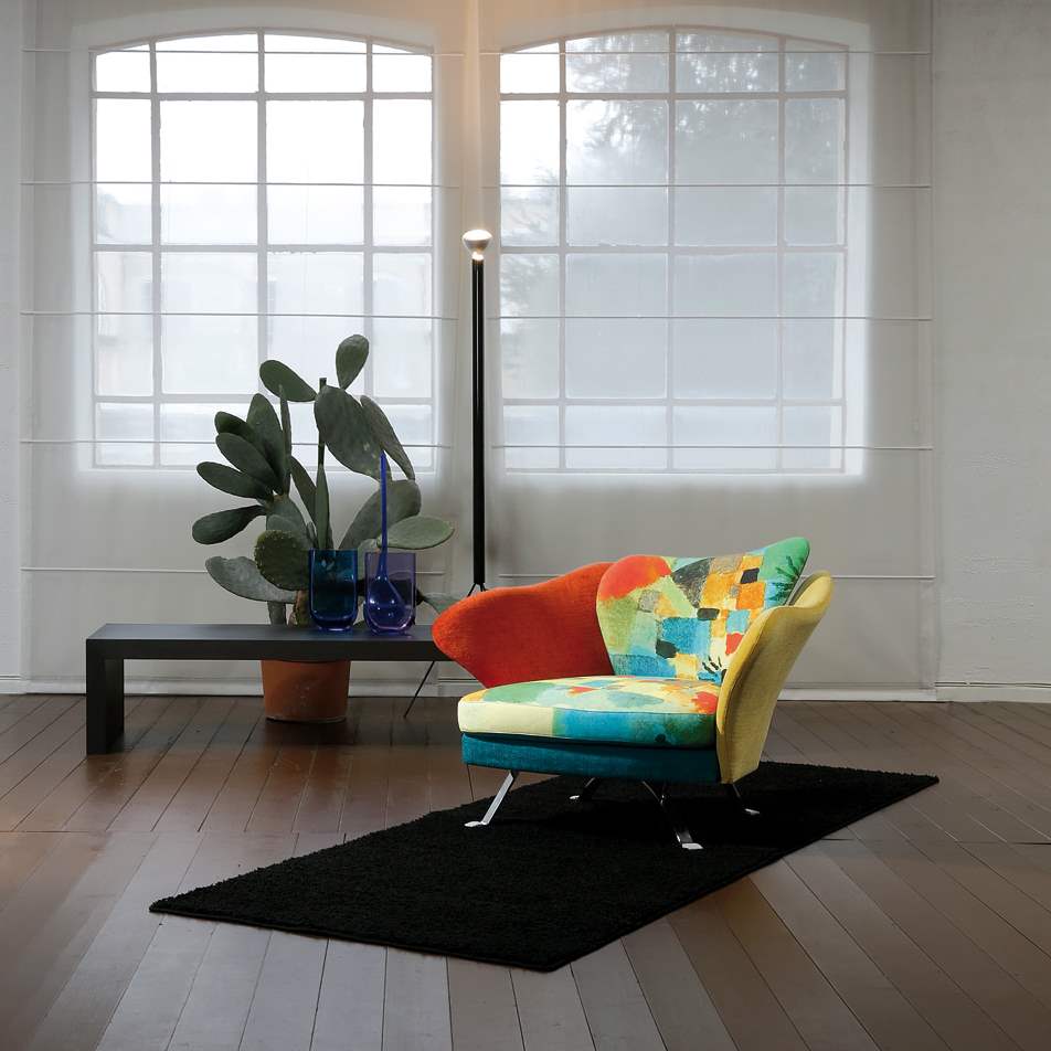 Luxury chair inspired by flowers