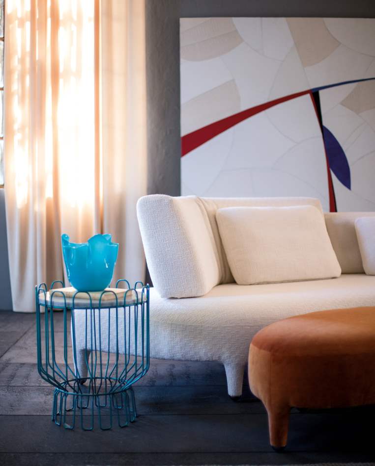side view of Delta Sagomato sofa