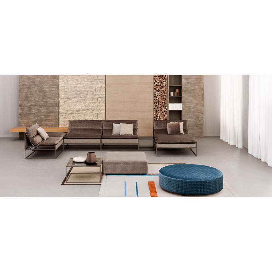 Luxury Italian Room with High end sofa with modern styling by Il Loft made in  Italy
