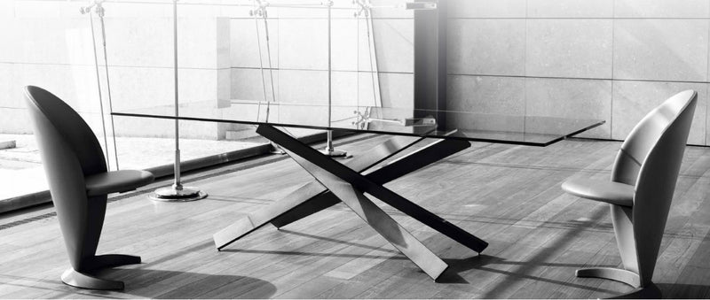 Mikado 72 Luxury Dining table by  Reflex with glass top