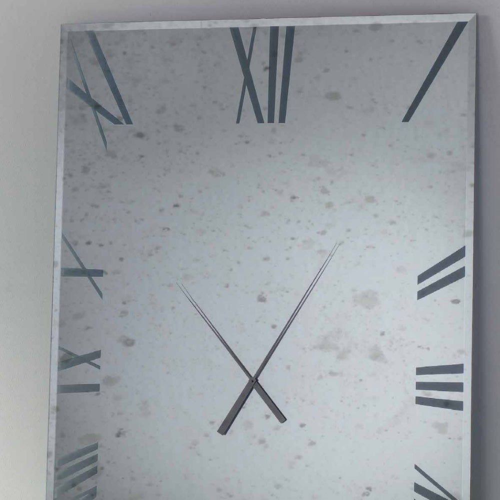 Italian Furniture: Titanium Clock by Reflex | italydesign.com