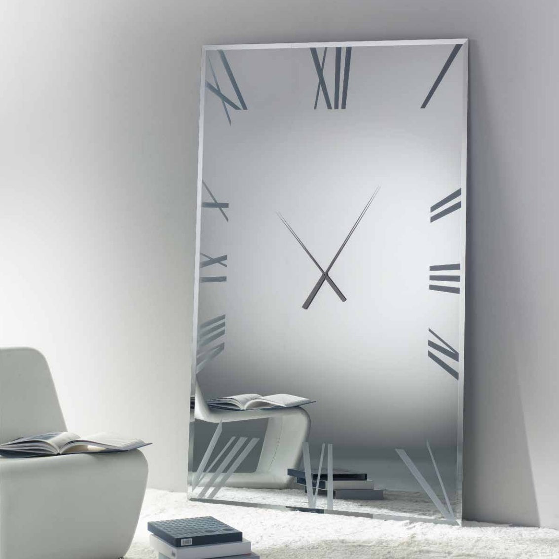Italian Furniture: Titanium Clock by Reflex | italydesign.com