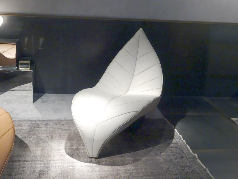 Italian chaise chair shaped like a leaf